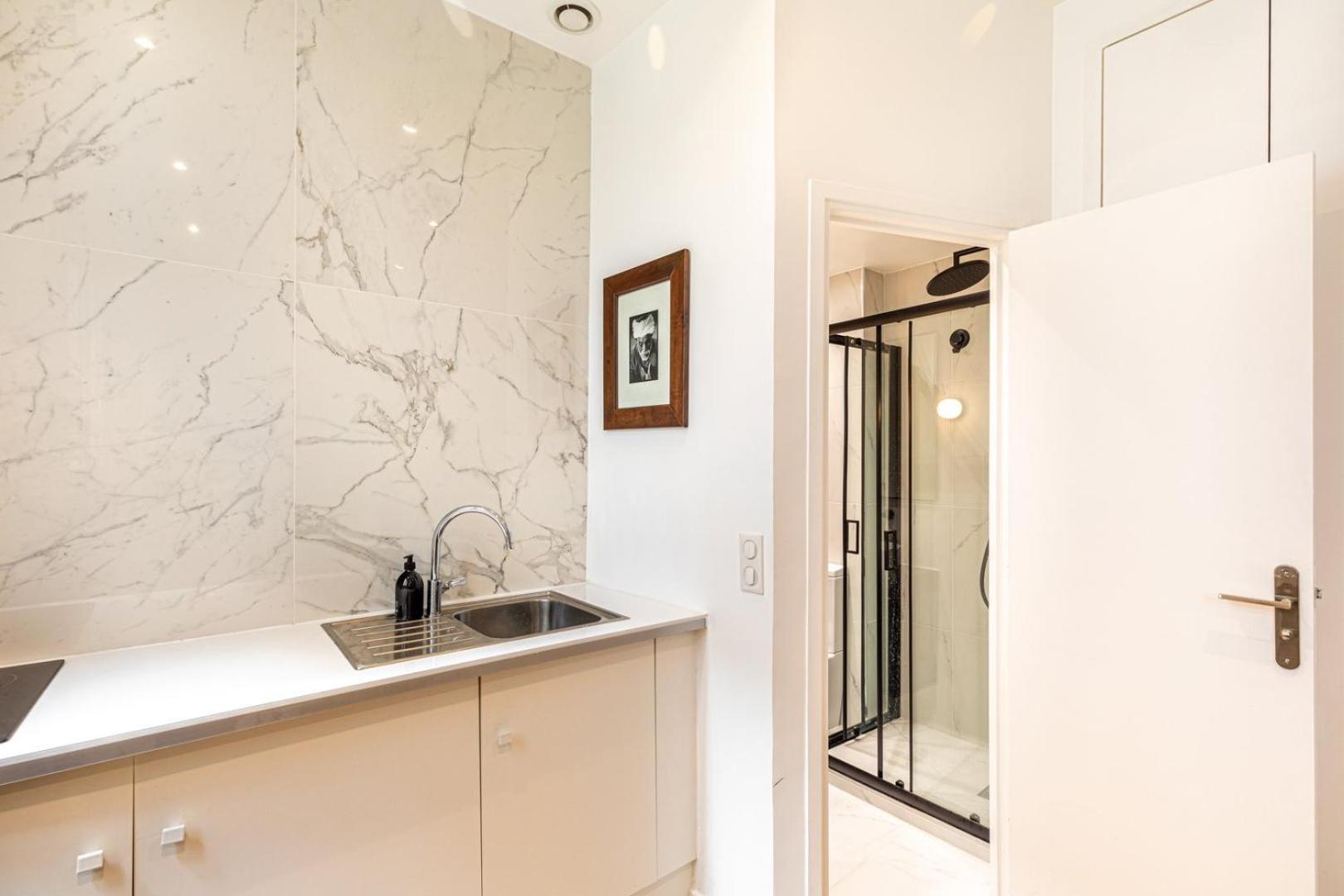 Guestready - Elysee Palace Marble Haven Paris Exterior photo