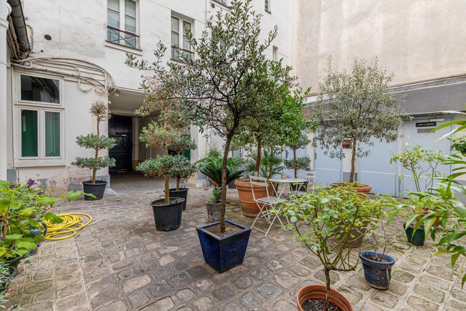 Guestready - Elysee Palace Marble Haven Paris Exterior photo