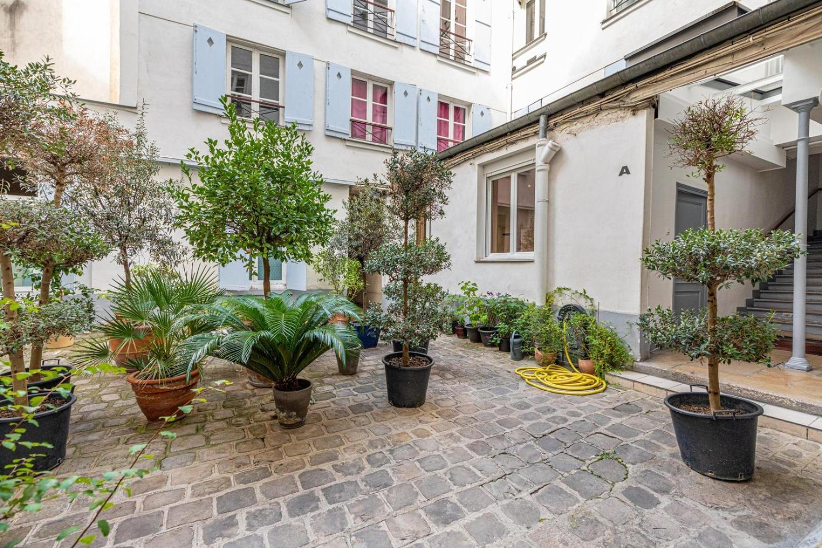 Guestready - Elysee Palace Marble Haven Paris Exterior photo