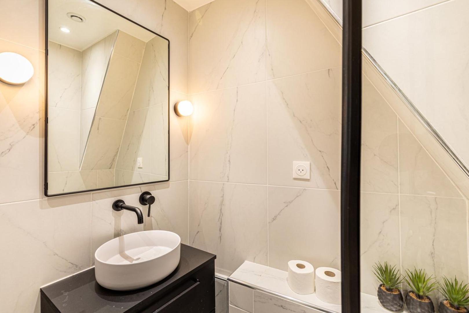 Guestready - Elysee Palace Marble Haven Paris Exterior photo